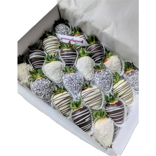 20pcs Black & White with Coconut Shavings Chocolate Strawberries Gift Box